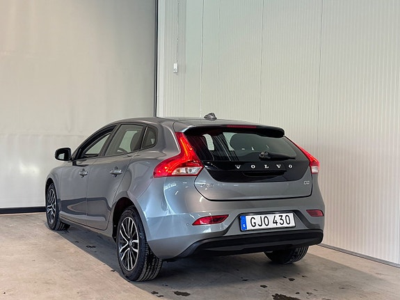Volvo V40 6 of 20