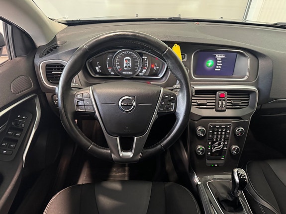 Volvo V40 9 of 20