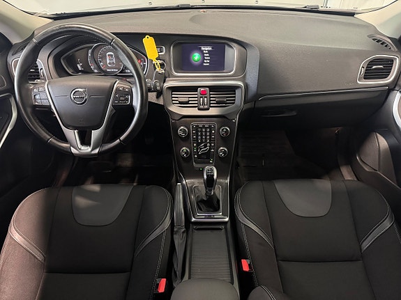 Volvo V40 10 of 20