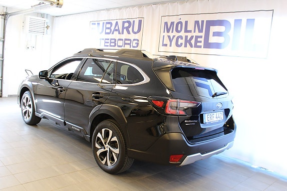 Subaru Outback 2 of 5