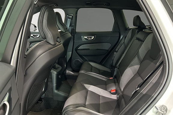 Volvo XC60 7 of 18