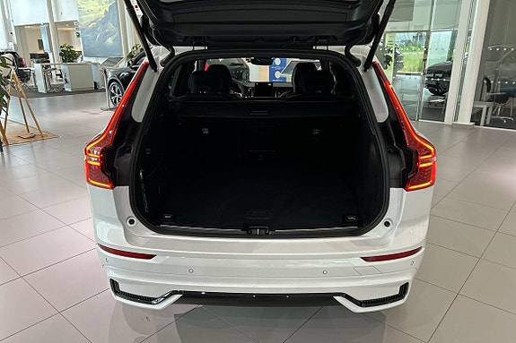 Volvo XC60 11 of 18