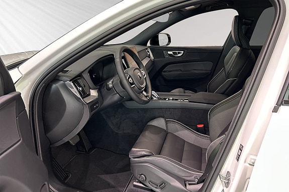 Volvo XC60 6 of 18
