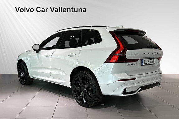Volvo XC60 3 of 18