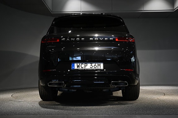 Land Rover Range Rover Sport 4 of 5