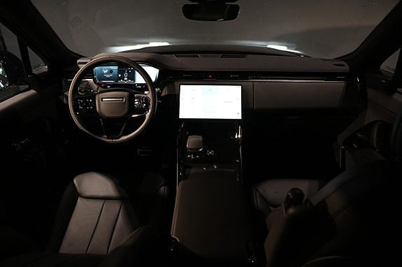 Land Rover Range Rover Sport 11 of 23