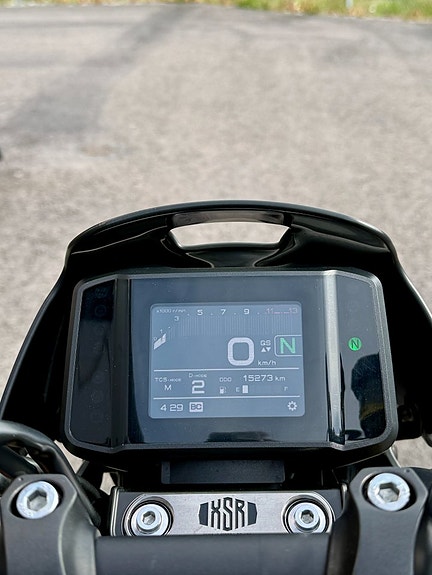 Yamaha XSR 900 14 of 14