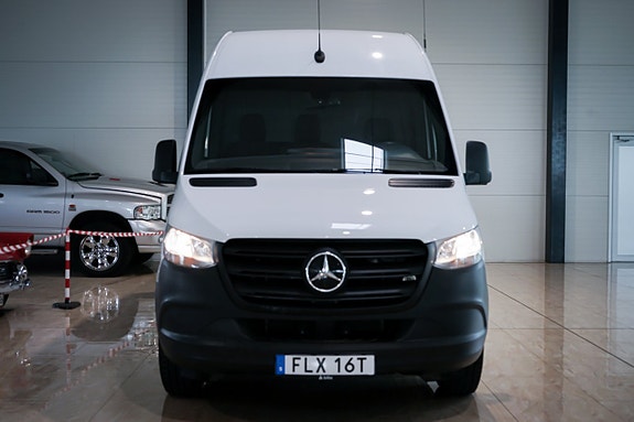 Mercedes-Benz eSprinter 312 3 of 5