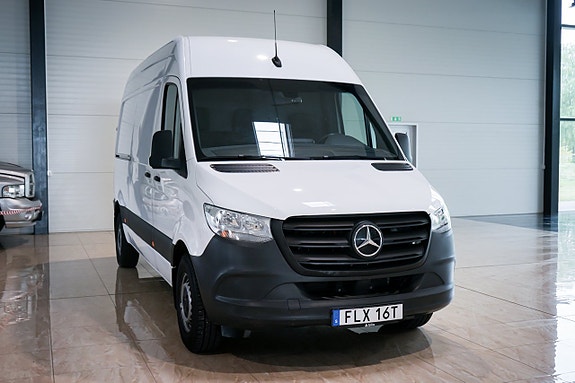 Mercedes-Benz eSprinter 312 4 of 5