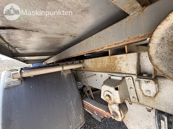 RENAULT MASCOTT 130.65 Krokbil med två flak 16 of 27