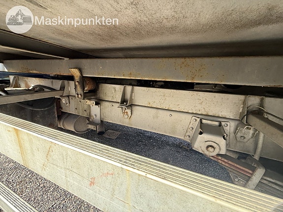 RENAULT MASCOTT 130.65 Krokbil med två flak 18 of 27