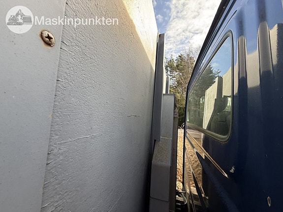 RENAULT MASCOTT 130.65 Krokbil med två flak 25 of 27