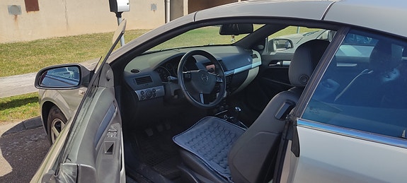 Opel Astra 4 of 5