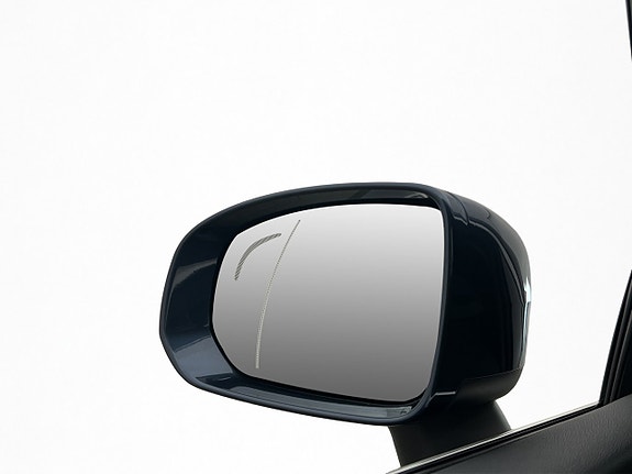 Volvo XC60 16 of 30