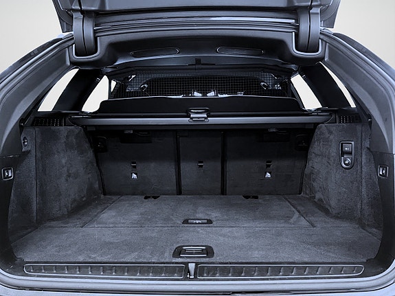 BMW 530i 16 of 19