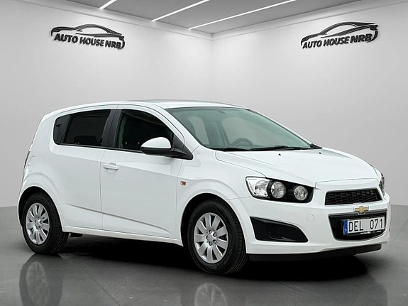 Chevrolet Aveo 4 of 5