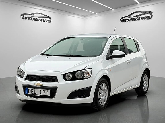 Chevrolet Aveo 3 of 5