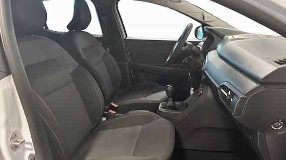 Dacia Sandero 8 of 9