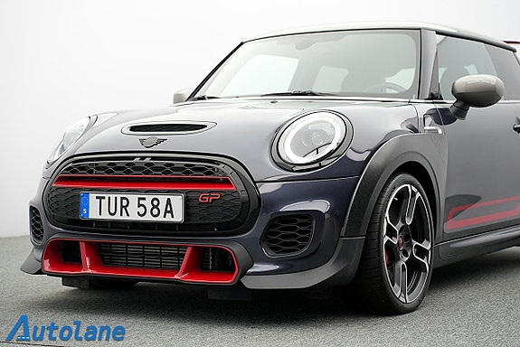 MINI John Cooper Works 11 of 30