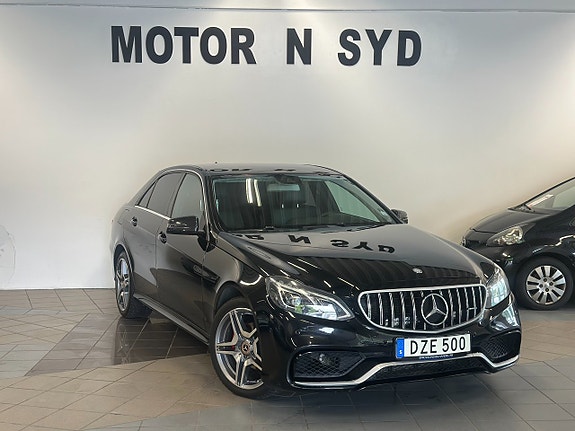 Mercedes-Benz E220 3 of 14