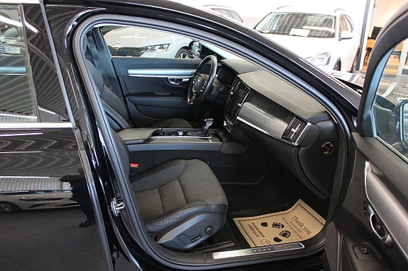 Volvo V90 6 of 15