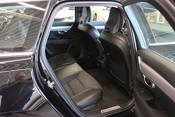 Volvo V90 4 of 5