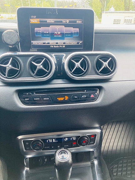 Mercedes-Benz X350 d 8 of 11