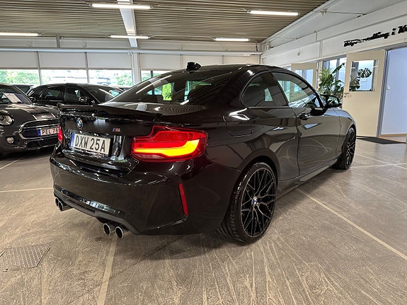 BMW M235i 3 of 16