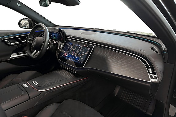 Mercedes-Benz E300 de 7 of 12