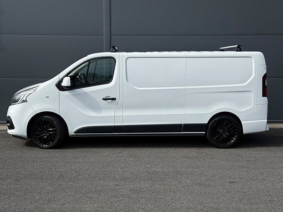 Renault Trafic 2 of 26