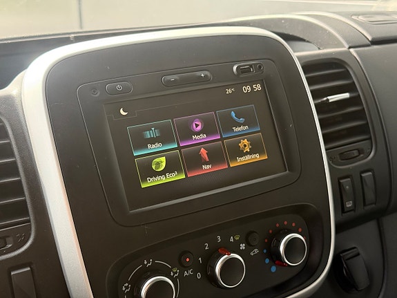 Renault Trafic 26 of 26
