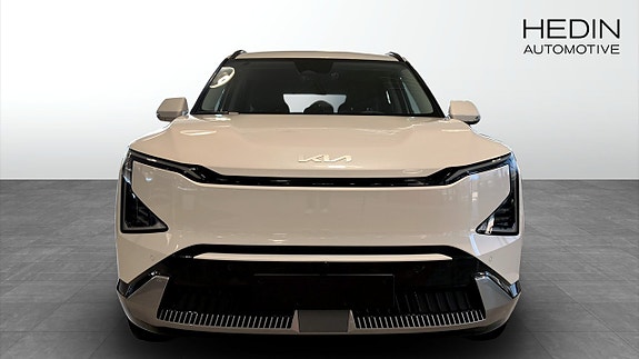 Kia EV5 8 of 11