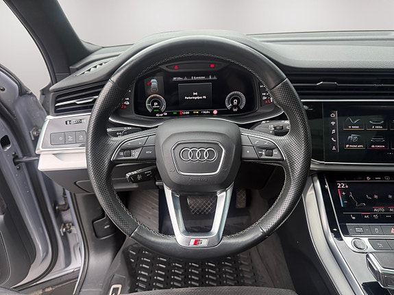 Audi Q7 12 of 24