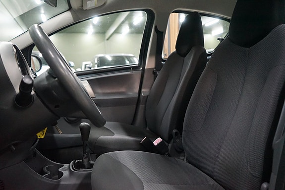 Toyota Aygo 6 of 11