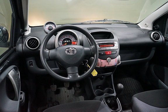 Toyota Aygo 5 of 5