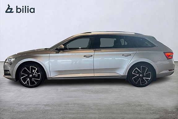 Skoda Superb 3 of 5