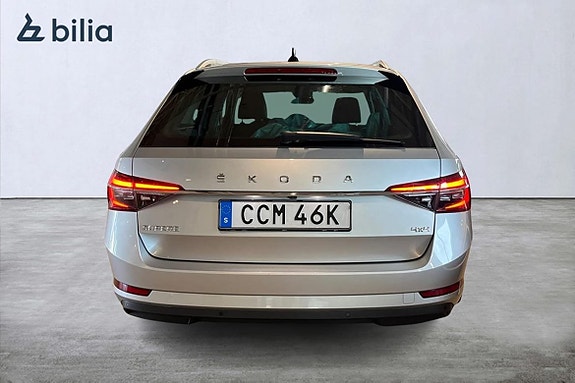 Skoda Superb 4 of 5