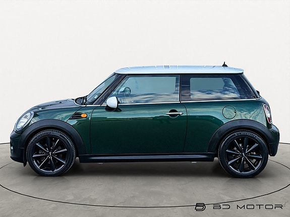 MINI Cooper 2 of 5