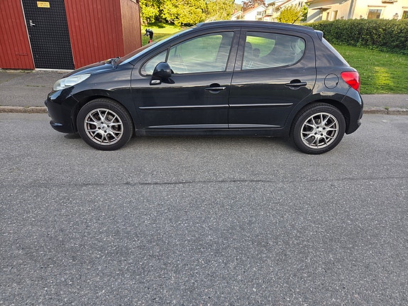 Peugeot 207 5 of 8
