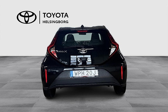 Toyota Aygo X 5 of 8