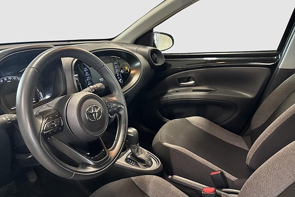 Toyota Aygo X 7 of 8