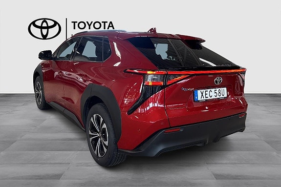 Toyota bZ4X 7 of 10