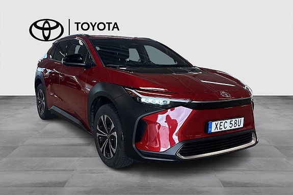 Toyota bZ4X 3 of 10