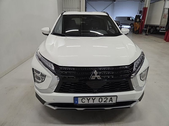 Mitsubishi Eclipse Cross 2 of 10