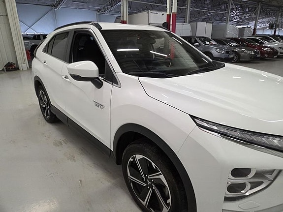 Mitsubishi Eclipse Cross 3 of 10