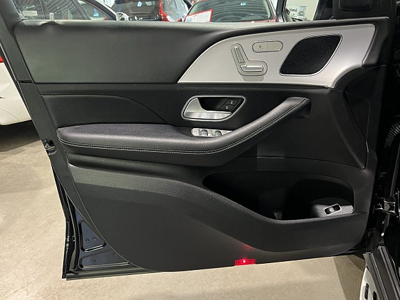 Mercedes-Benz GLE350 de 8 of 29