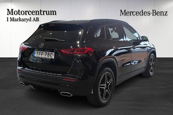 Mercedes-Benz GLA250 e 4 of 10