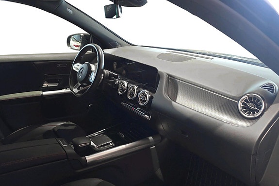 Mercedes-Benz GLA250 e 9 of 10