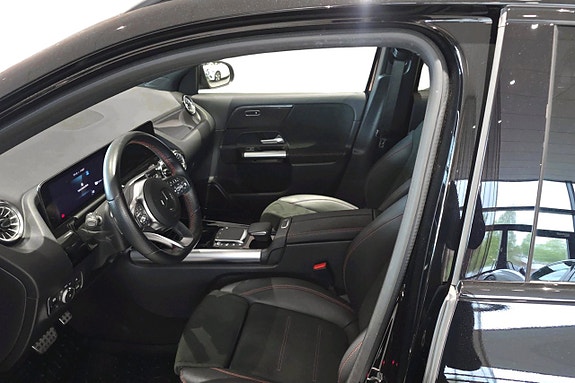 Mercedes-Benz GLA250 e 10 of 10