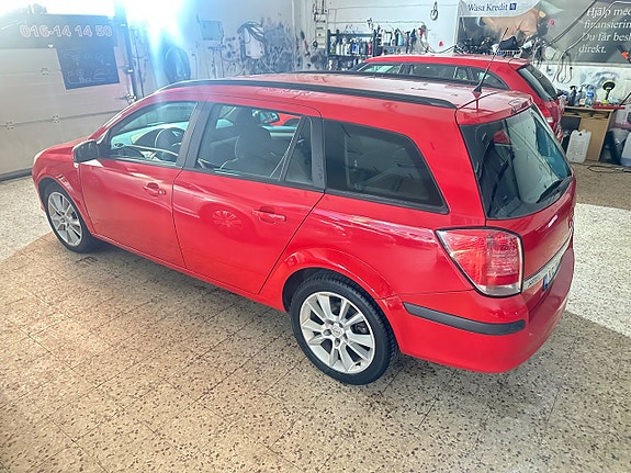 Opel Astra 4 of 5